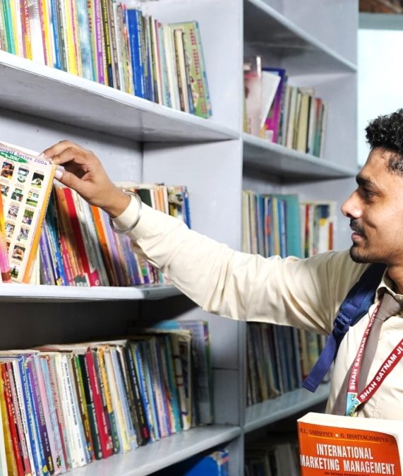 library shah satnam ji boys college sirsa haryana